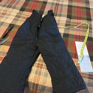 Excellent shape snow suit 3T